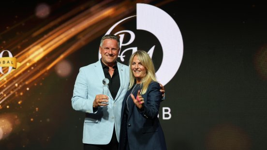 CEO und Gründer Rolf Sorg mit seiner Frau Vicki.JPG