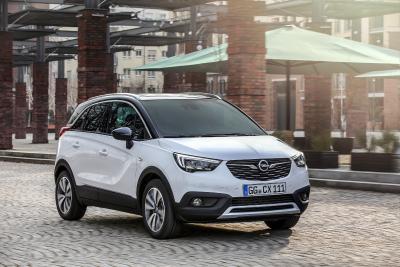 Opel-Jahresrückblick 2017: Richtungsweisend: Der im Frühjahr 2017 gestartete Crossland X ist das erste gemeinsam mit der Groupe PSA entwickelte Opel-Modell