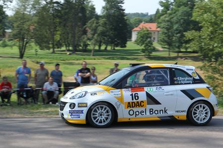 Junior-Europameister: Emil Bergkvist und sein Opel ADAM R2 aus dem ADAC Opel Rallye Junior Team