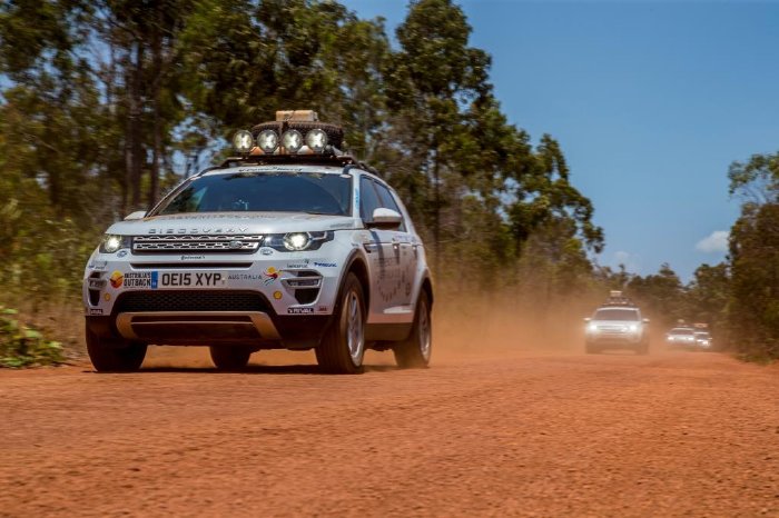 Land_Rover_Experience_Tour_2015_PM3_1.jpg