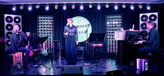 Wunschkonzert 4 LennartOlafsson LisanneHirzel JohannesZimmermann ©VerenaBauer.jpg