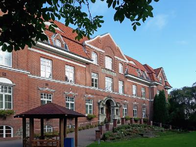 Das ehemalige Krankhaus dient heute dem Kreisjugendring Pinneberg als Seminar- und Gästehaus.