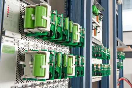 Auch haushaltsübliche Akkus und Batterien werden bei TÜV SÜD hinsichtlich ihrer Sicherheit und der angegebenen Leistungskriterien geprüft