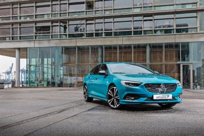 Elegant, exklusiv, exzellent: Der Opel Insignia im Ultimate Exclusive-Gewand