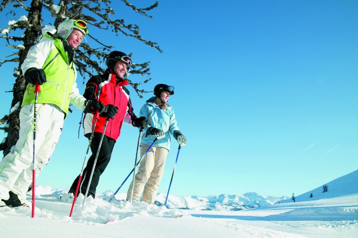 3 Schifahrer am Schatzberg. Rechte TVB Wildschönau M. Auer Jan. 2012.jpg