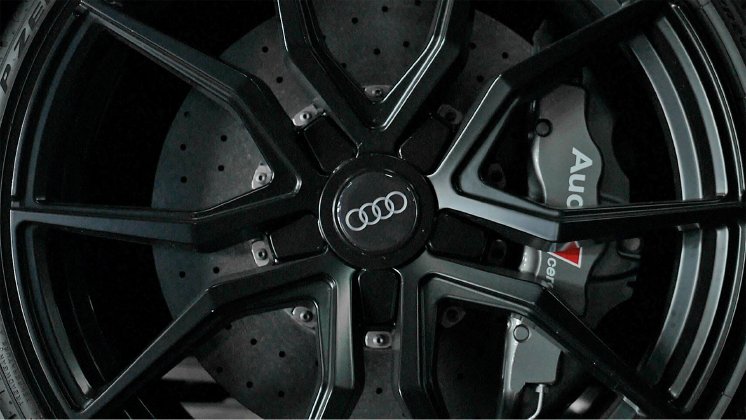 Audi R8 Bild 6.jpg