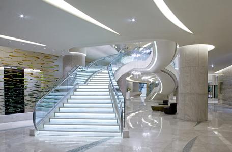 Das Rocco Forte Hotel Abu Dhabi ist ein architektonisches Highlight des Emirats / © Rocco Forte Hotels