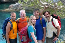 Gemeinsam mit Insider-Reiseleiterin Jutta erleben Wanderurlauber Menorcas Natur und Kultur, Menschen und Alltag hautnah