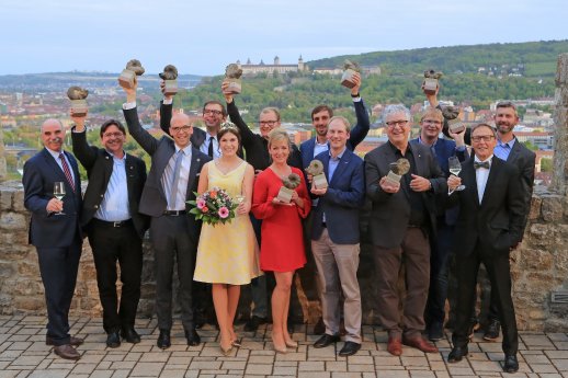 Die strahlenden Sieger von Best of Gold 2019 auf der Würzburger Steinbur....jpg