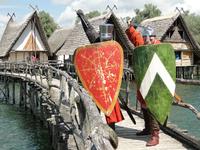 Ferienprogramm im Freilichtmuseum Unteruhldingen für Kinder und Erwachsene