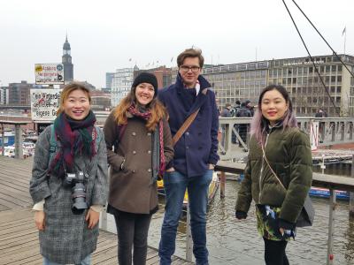 (Chinakoordination): Studierende der ECUST und chinabuddies auf Exkursion