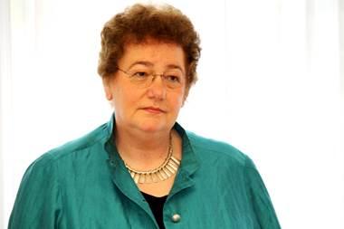 Prof. Margarete Reinhart mit goldener Ehrennadel des DBfK ausgezeichnet, © ThHF)