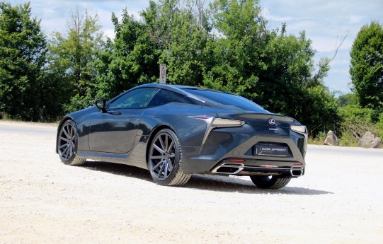 Lexus_LC500_Deville_07.JPG