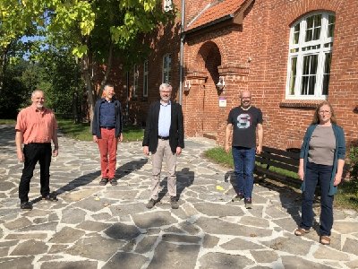 Der in Friedensau gewählte neue EAK-Vorstand (von links): Detlev Besier, Michael Zimmermann, Jens Lattke, Horst Sebastian und Julika Koch