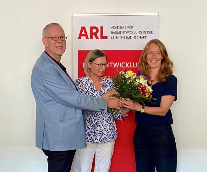 v.l.n.r Axel Priebs_Angelika von Berswordt-Wallrabe_Antje Bruns_Bildquelle ARL.jpg