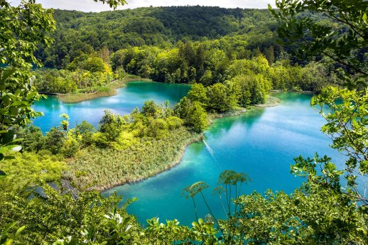 1_Plitvice lakes in Croatia (c) AdobeStock.jpg