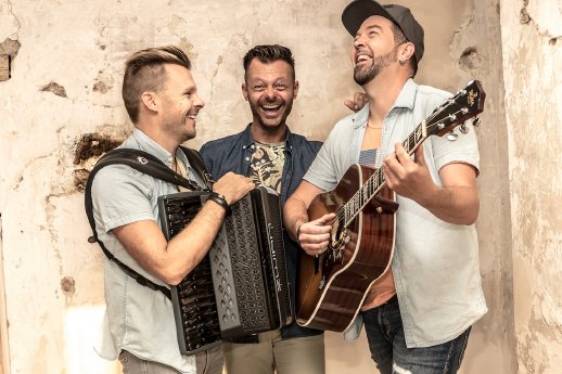 Zwirn da fress i an hirsch_1.jpg