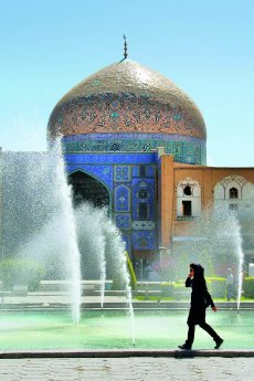 BM-130526-Isfahan-1_cmyk_klein.jpg