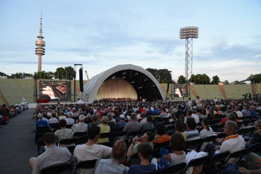 Olympiastadion Bühne (4).JPG