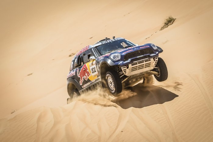 10-2015-Abu-Dhabi-Desert-Challenge,-Nasser-Al-Attiyah-(QAT),-Mathieu-Baumel-(FRA)---MINI-AL.jpg