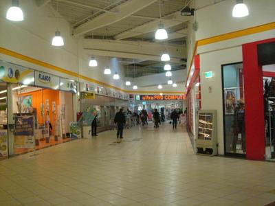 Neueste Investition der DEGI: Auchan Einkaufszentrum Titan in Bukarest