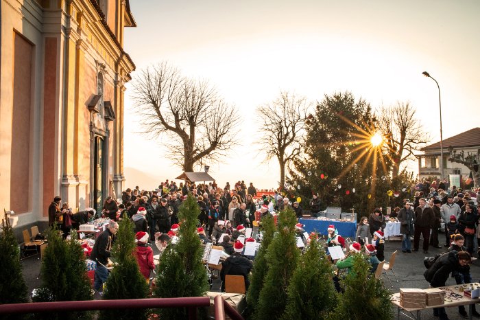 Mercatino di Natale Castel San Pietro-Giulia&Wal.jpg