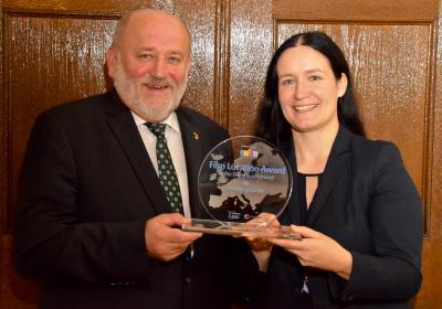 Freuen sich über den European Filmlocation Award: OB Siegfried Deinege und EGZ-Geschäftsführerin Andrea Behr / Quelle: Stadtverwaltung Görlitz