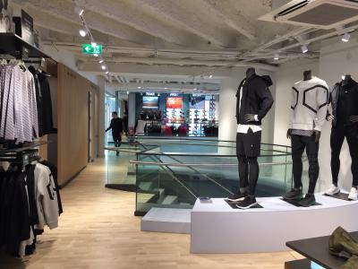 ASICS startet mit Brand Store in Österreich und setzt die Einführung des neuen Globalen Retail-Konzepts fort
