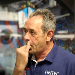 HC Erlangen: "Lob vor Kritik", so Handballprofessor und Coach Rolf Brack