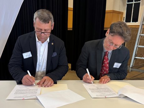 LK VG_Unterschrift_Kooperationsvereinbarung.jpg