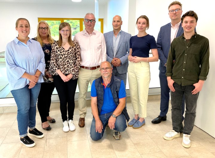 Politik trifft Praxis: Junge Union besucht Werner Wicker Klinik