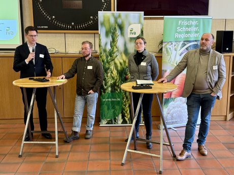 Podiumsdiskussion Praxis trifft Politik am Pfalzmarkt_19022026_Quelle IVA.jpeg