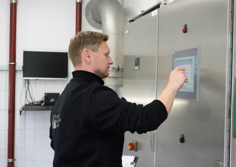 Heilwassertechnik V (c) Bayer. Staatsbad Bad Kissingen GmbH_Foto Julia Gerber.png