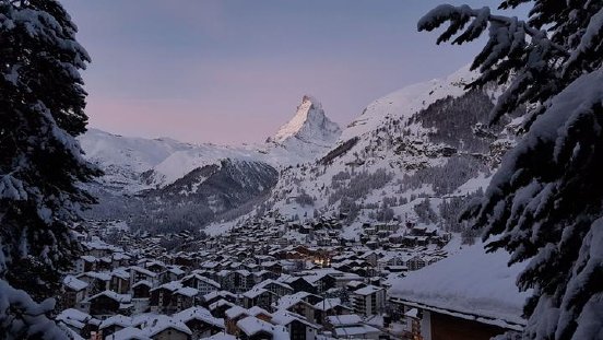 Zermatt-can-be-accessed-again_front_embed.jpg
