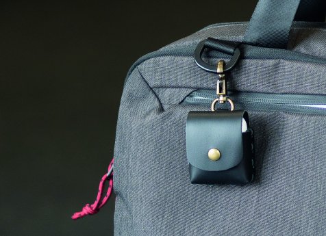 apc10bk_in ear phone case_Troika(4).jpg