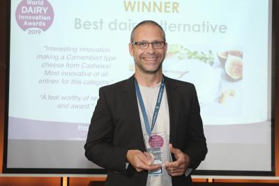 Camembert-Alternative aus Cashewkernen zum weltbesten Milchersatzprodukt 2019 gekürt