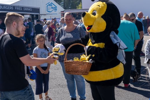 Bien-Zenker2026-Hausbau+Fest-Bienenstark.jpg