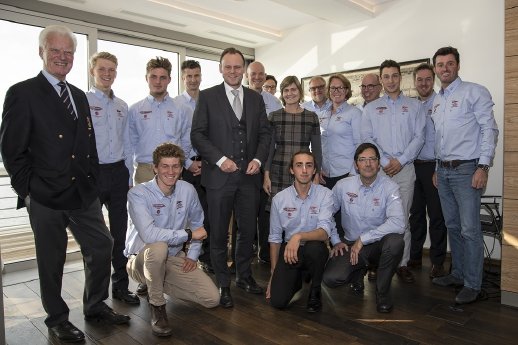 Senator Andy Grote, NRV Olympic Team und Partner_Foto_Sven Juergensen.jpg