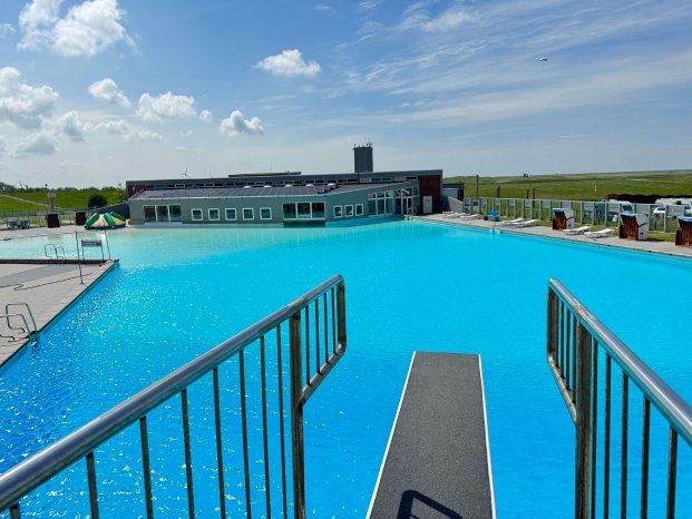 dornumersiel-meerwasserfreibad.jpeg