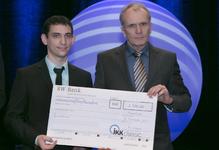 Orthopädietechnikermeister Stefan Kunz (links) und Roland Schmitt, Regionaldirektion Rhein-Neckar IKK classic, (rechts) / Foto : Fotostudio Thomas