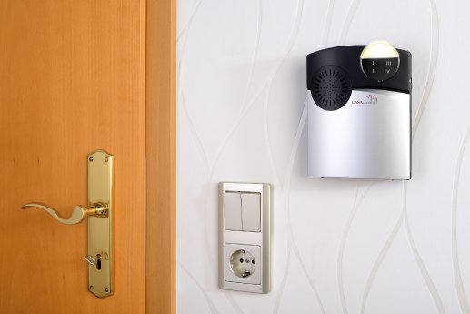 NX-5024_3_CASAcontrol_Alarmanlage_Funk-Empfaenger_mit_Klingel-Knopf.jpg