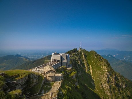 Low quality-Fiore di Pietra-Copyright Ticino Turismo, Produzione Skyscoop-2.jpg