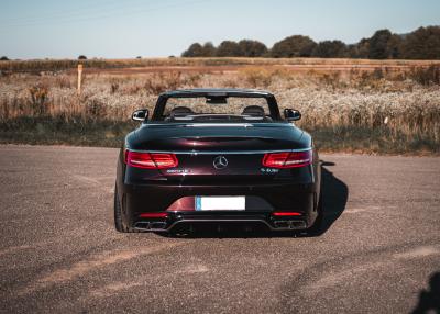 Starkes Luxus-Cabrio mit feinem Schuhwerk - Deville am Mercedes-AMG S 63