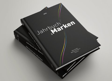 Jahrbuch der Marken 2022 Bücherstapel.jpg