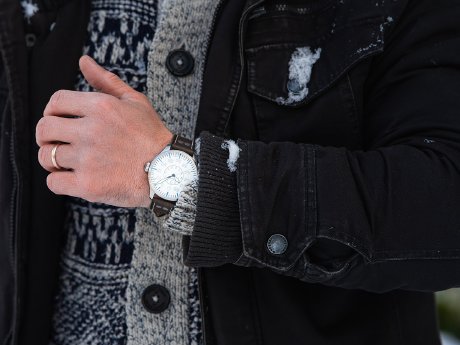laco-fliegeruhr-typ-b-aachen-polar-42-862157-wristshot-slide.jpg