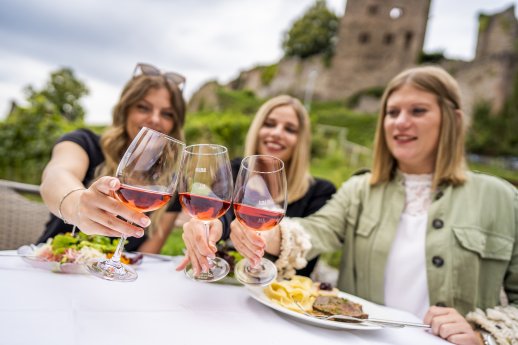 Oberkirch_Weinwanderung  © Jigal Fichtner_Renchtal Tourismus GmbH.jpg