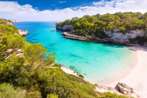 weg.de_Cala Llombards_Balearen (c) Shutterstock.jpg