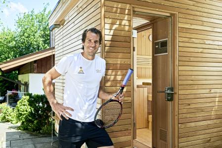 Tommy Haas knows how important the topic of regeneration is for professional athletes in particular. He is convinced that "anyone who demands a lot from his body also has to give something back at every opportunity". And so he increasingly harboured the desire to have his own sauna at home as well. Image source: KLAFS GmbH & Co. KG