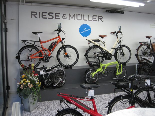 kocher-bike.ch erster Riese & MÃƒÂ¼ller Erlebnis-Store in der Schweiz (4).JPG