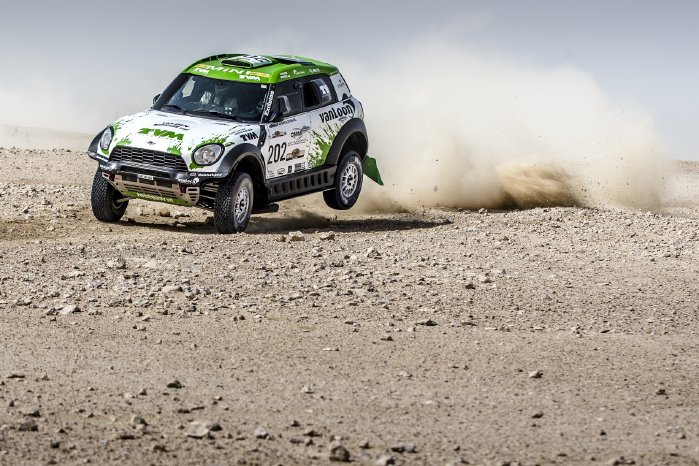 6-2015-Sealine-Cross-Country-Rally-Qatar,-Erik-Van-Loon-(NLD),-Wouter-Rosegaar-(NLD)---MINI.jpg